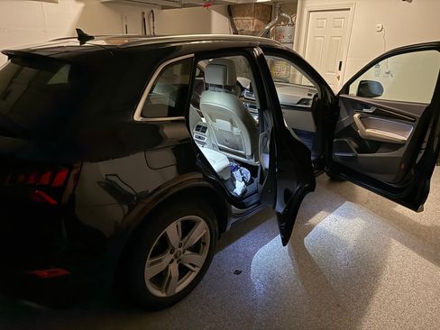 Used 2019 Audi Q5 2.0T Premium Plus w/ Premium Plus Package image 17