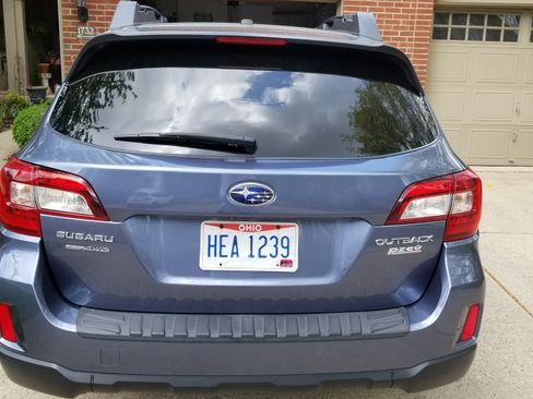 Used 2015 Subaru Outback 2.5i Limited AWD/4WD image 10