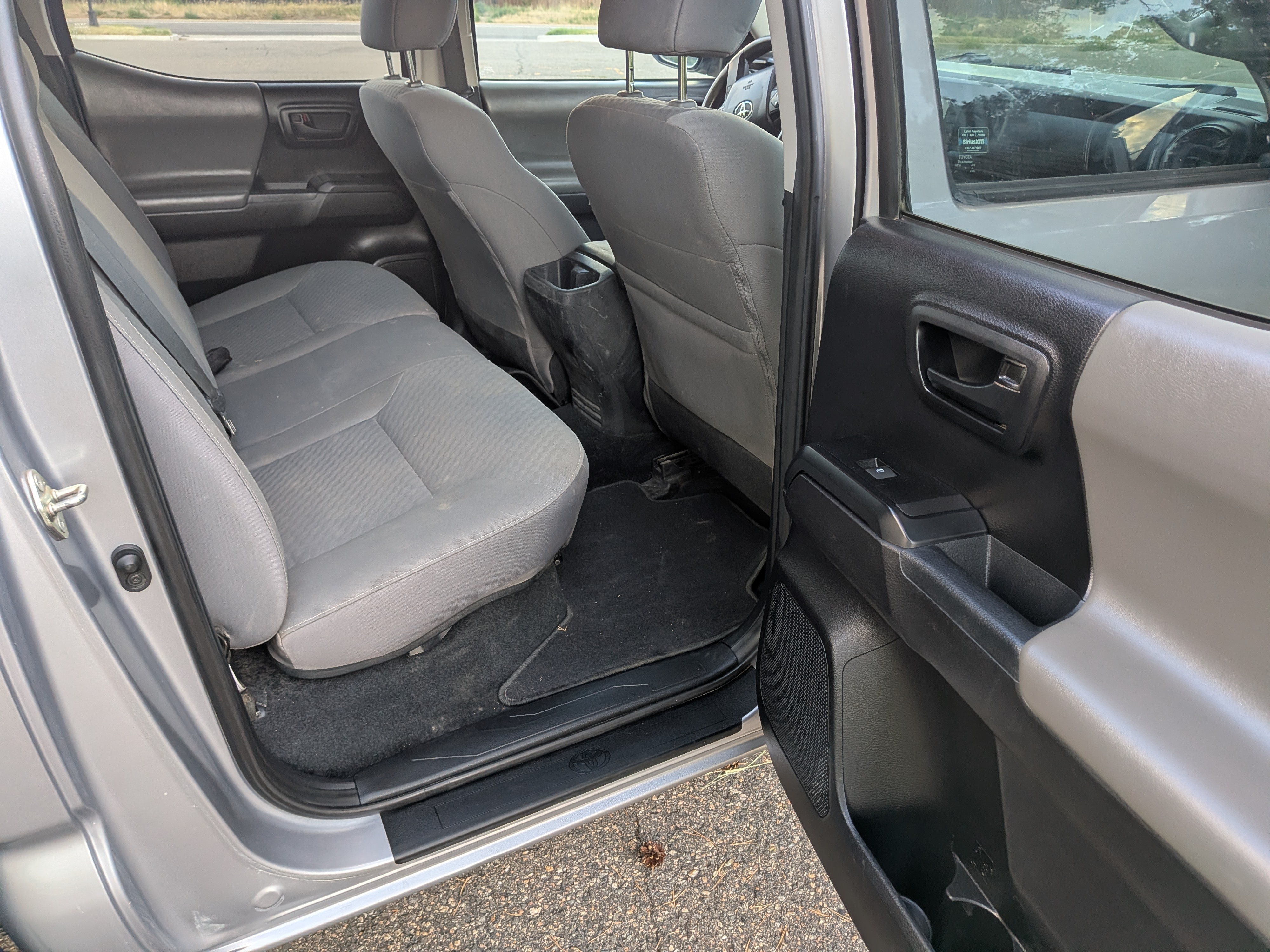 Used 2020 Toyota Tacoma SR AWD/4WD image 23