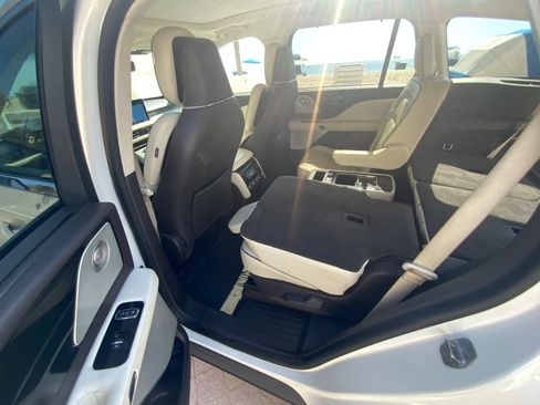 Used 2020 Lincoln Aviator Black Label w/ Class IV Trailer Tow Package AWD/4WD image 29