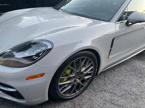 Used 2019 Porsche Panamera 4 image 5