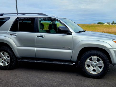 Used 2006 Toyota 4Runner Sport image 2