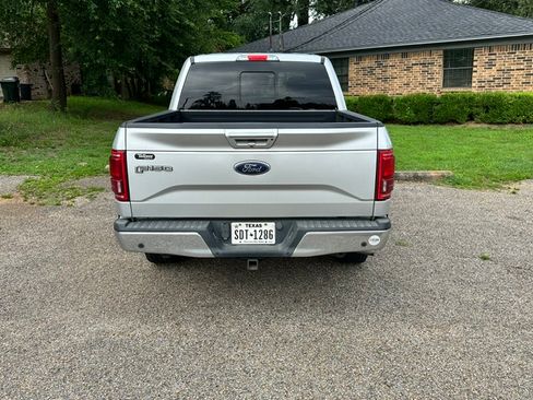 Used 2015 Ford F150 Lariat w/ Equipment Group 502A Luxury RWD image 4