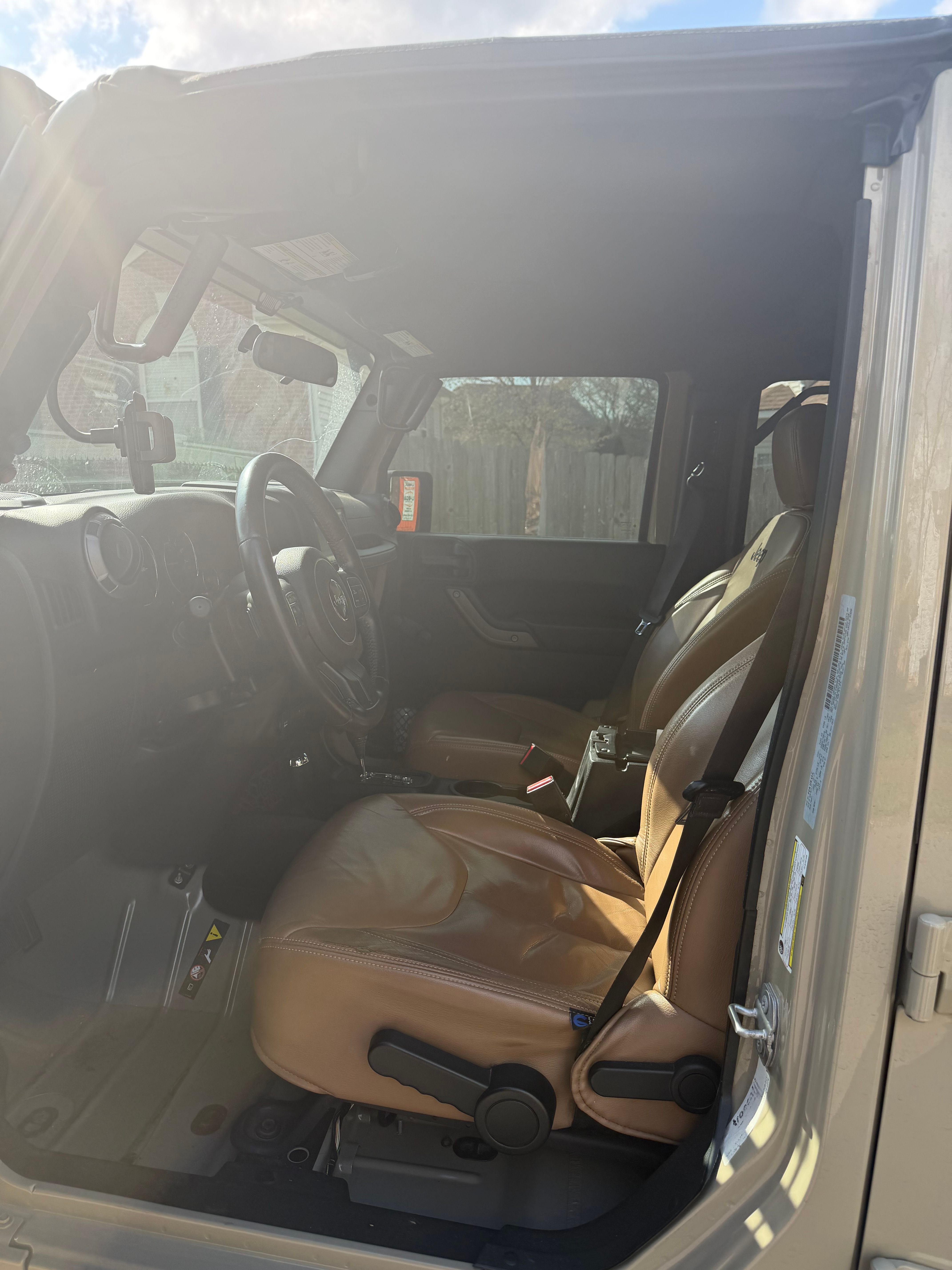 Used 2018 Jeep Wrangler Unlimited Sport w/ Connectivity Group AWD/4WD image 8