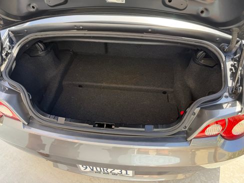 Used 2005 BMW Z4 2.5i RWD image 9