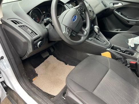 Used 2016 Ford Focus SE image 10