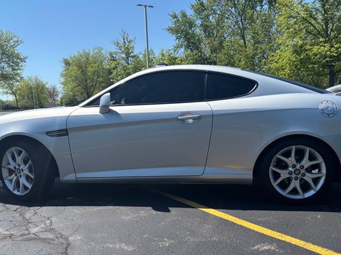 Used 2008 Hyundai Tiburon SE FWD image 2