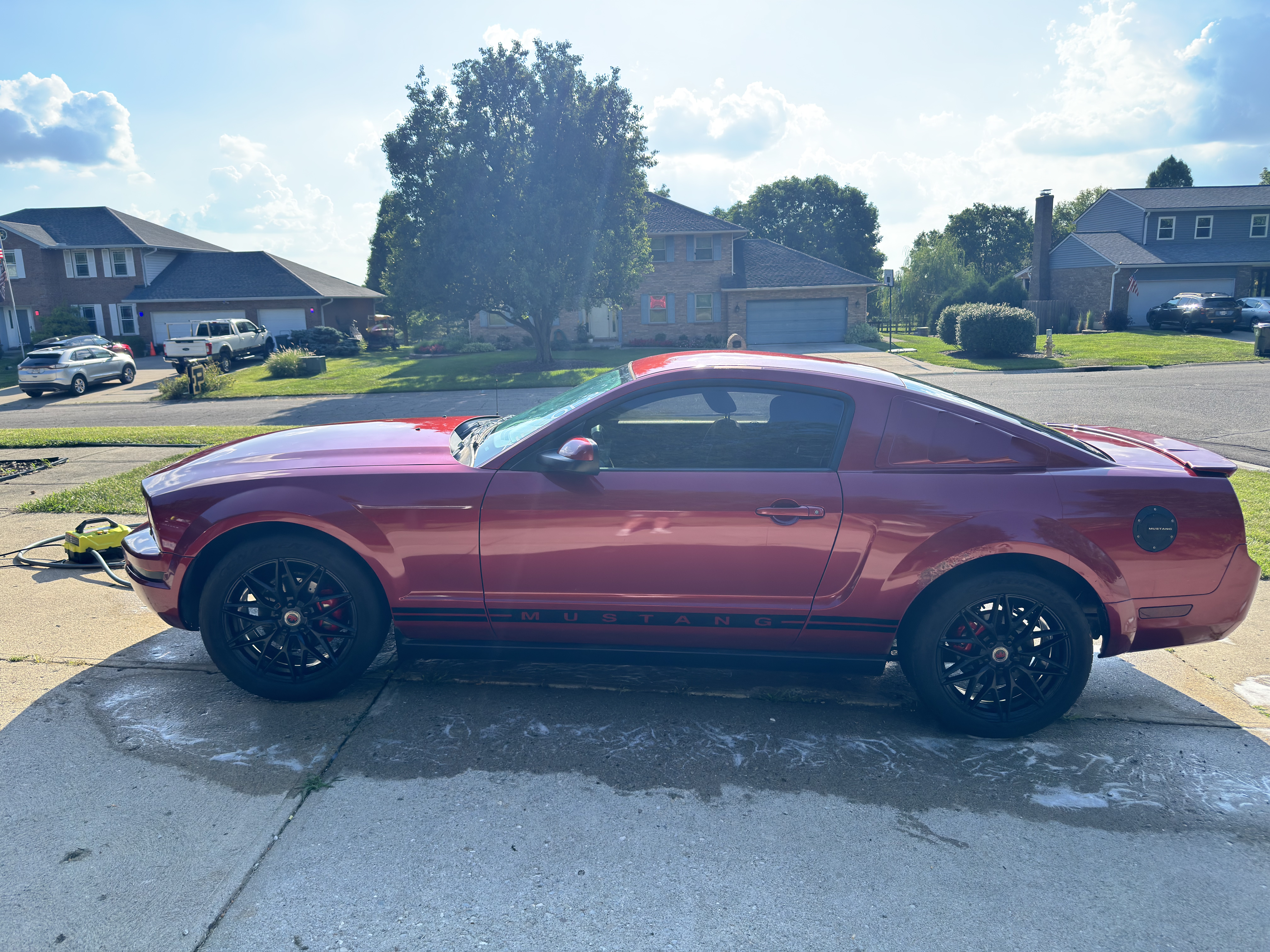 Used 2007 Ford Mustang Coupe RWD image 10