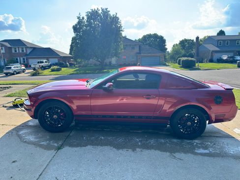 Used 2007 Ford Mustang Coupe RWD image 10