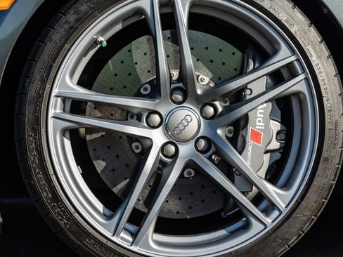 Used 2012 Audi R8 V10 image 2