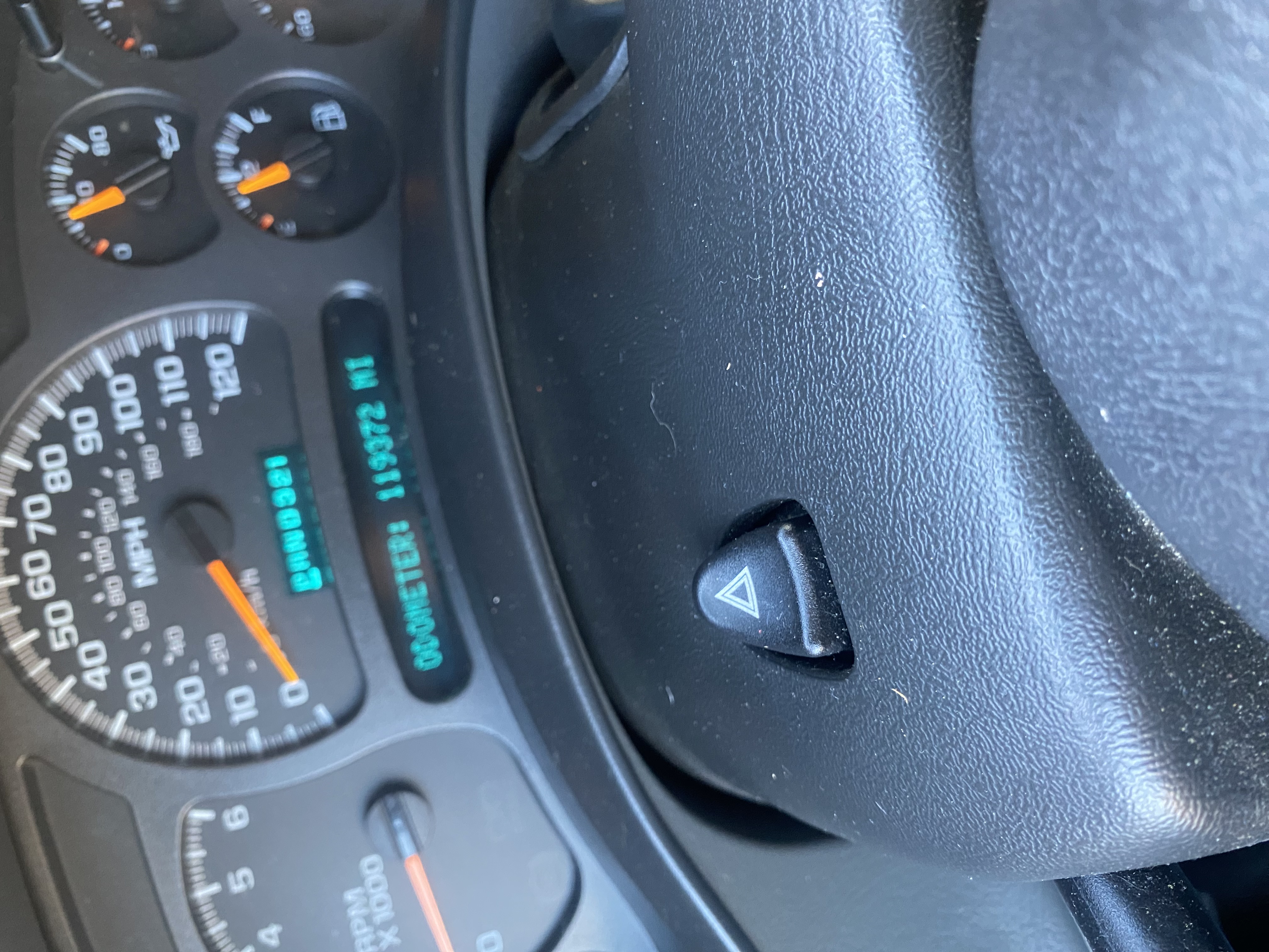 Used 2004 Chevrolet Tahoe LT RWD image 20