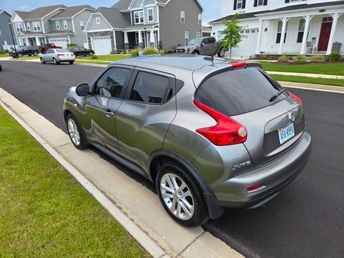 Used 2013 Nissan Juke SV image 10