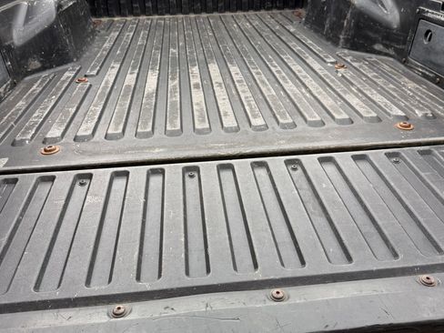 Used 2015 Toyota Tacoma 4x4 Access Cab V6 w/ SR Package image 16