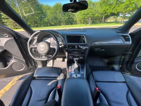 Used 2015 Audi SQ5 Premium Plus w/ Technology Package AWD/4WD image 18