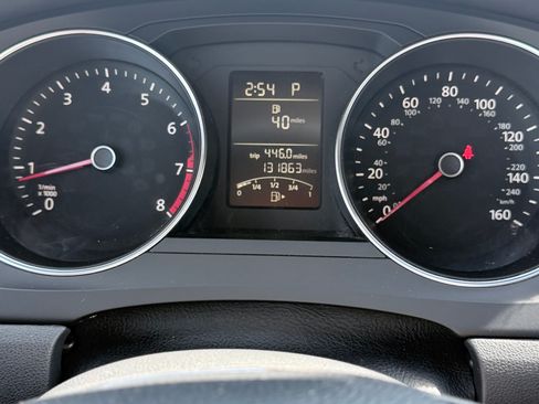 Used 2015 Volkswagen Jetta SE FWD image 12
