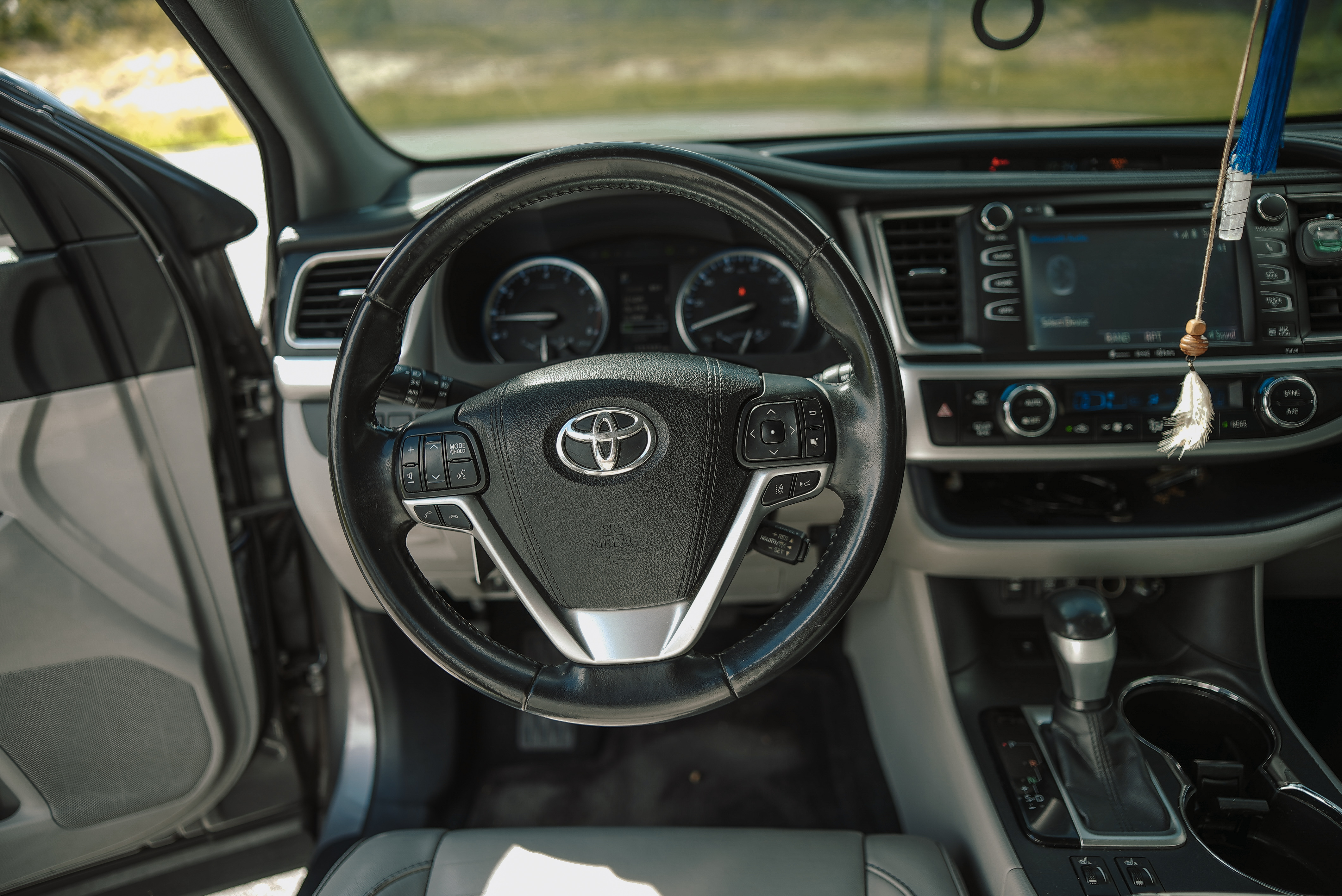 Used 2017 Toyota Highlander XLE FWD image 16