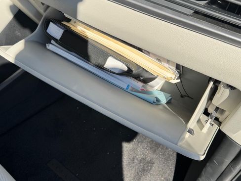 Used 2024 Kia Telluride S w/ S Sunroof Package image 16