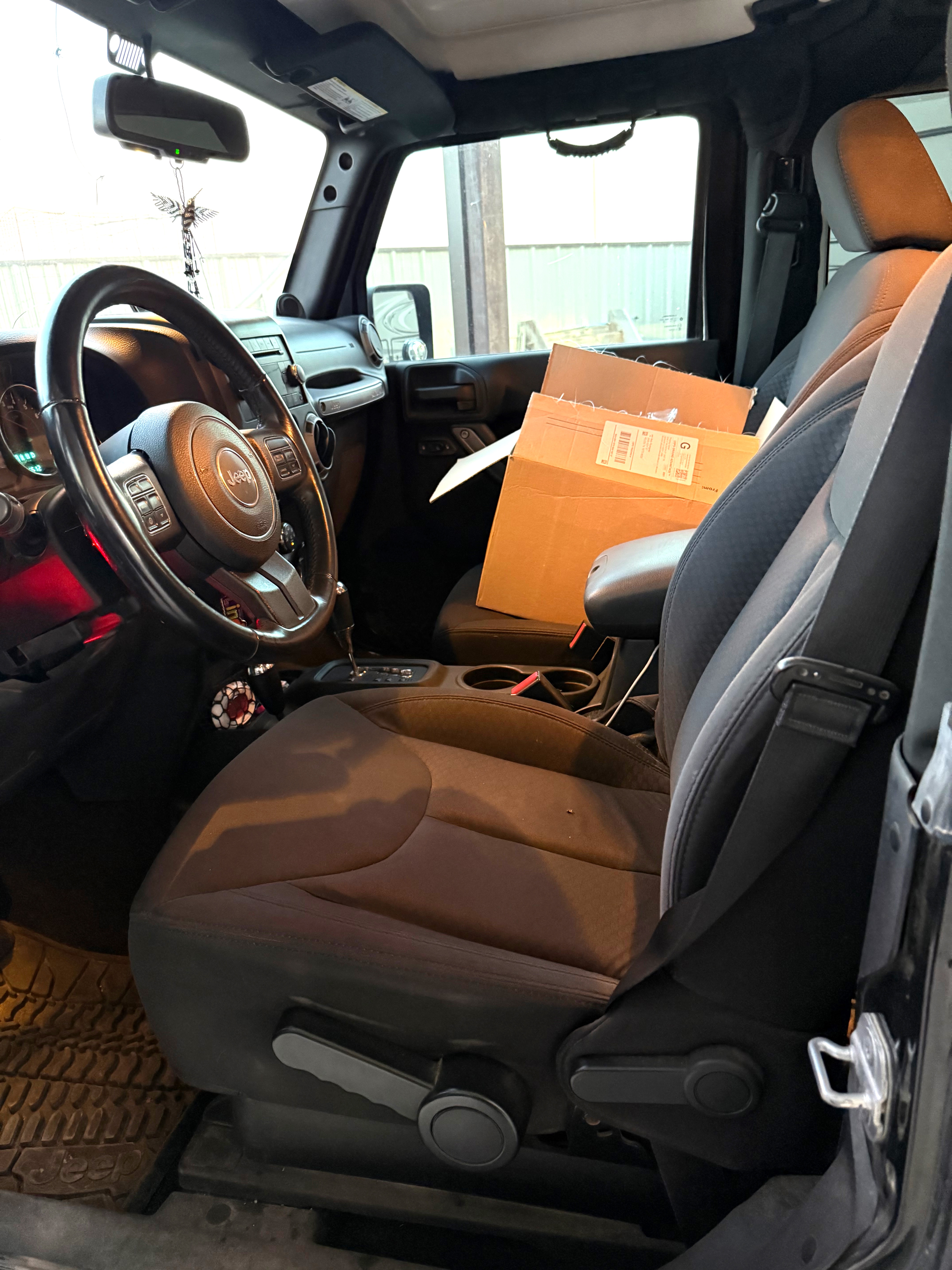 Used 2013 Jeep Wrangler Sport AWD/4WD image 6