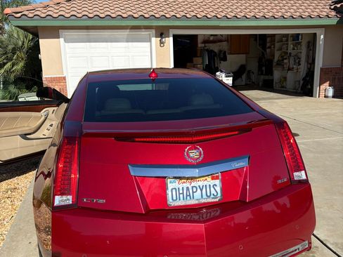 Used 2012 Cadillac CTS Premium RWD image 5
