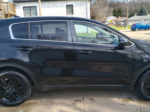 Used 2017 Kia Sportage LX w/ Option Group 012 image 5