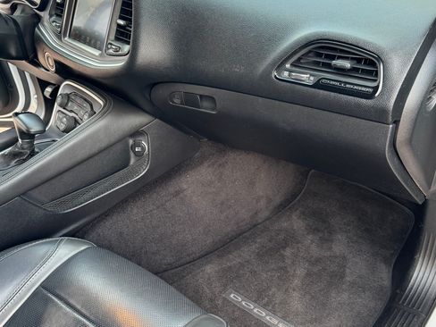 Used 2016 Dodge Challenger SXT Plus image 17