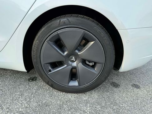 Used 2022 Tesla Model 3 Long Range image 22