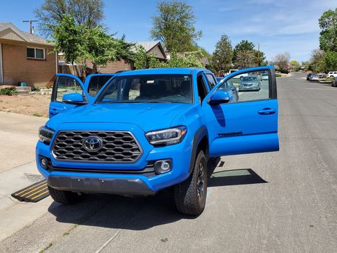 Used 2021 Toyota Tacoma TRD Off-Road w/ Technology Package image 5
