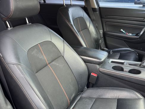 Used 2019 Nissan Altima 2.5 SR FWD image 4