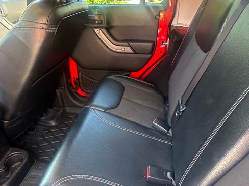 Used 2016 Jeep Wrangler Unlimited Sport AWD/4WD image 8
