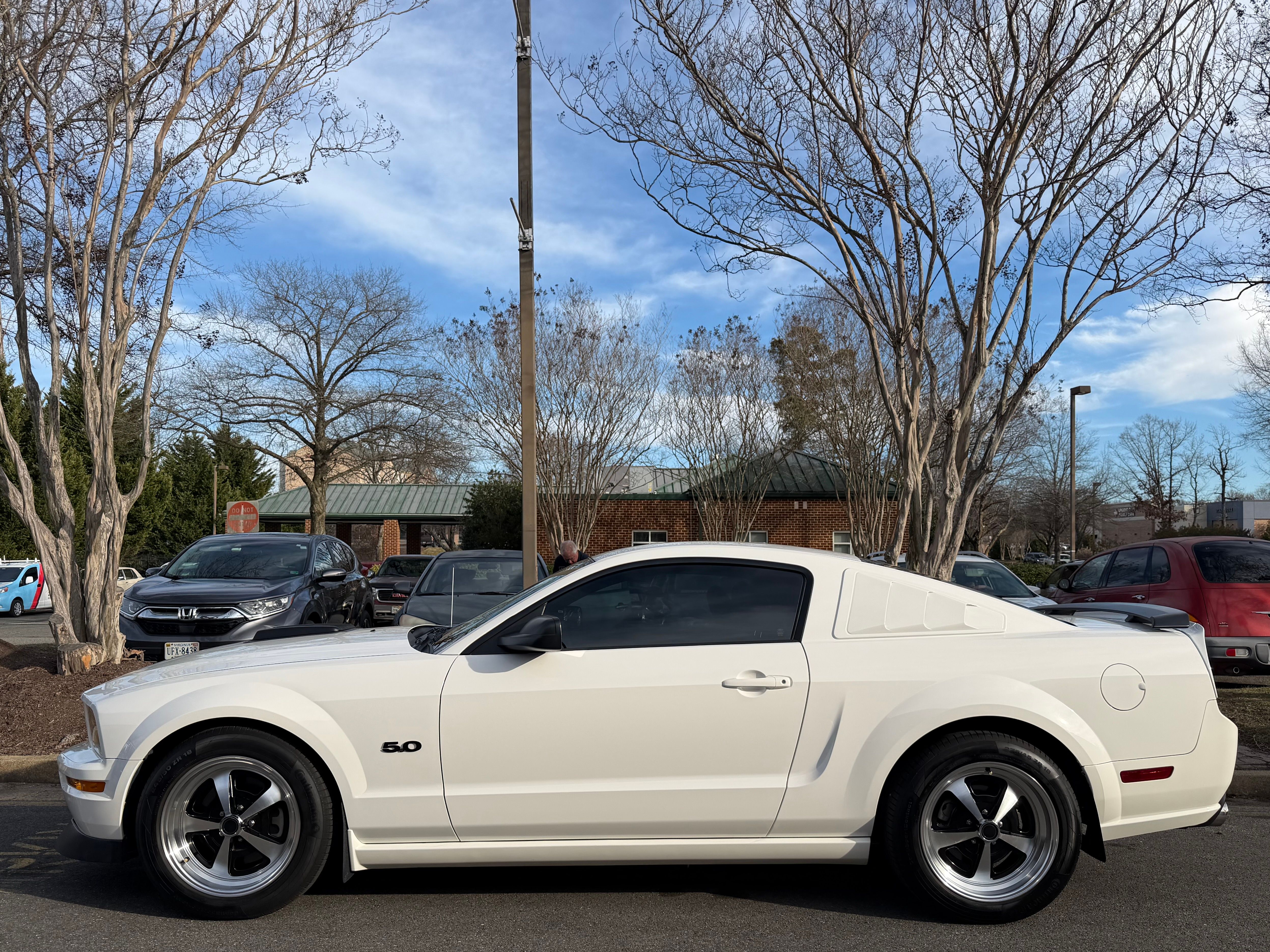 Used 2006 Ford Mustang GT Premium RWD image 5