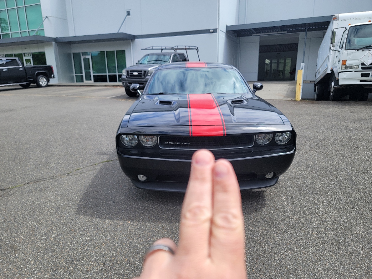 Used 2013 Dodge Challenger SXT RWD image 9
