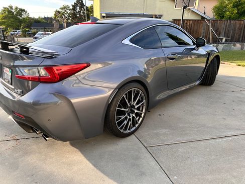 Used 2015 Lexus RC F w/ Premium Package RWD image 6