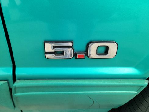 Used 1993 Ford Mustang LX RWD image 10