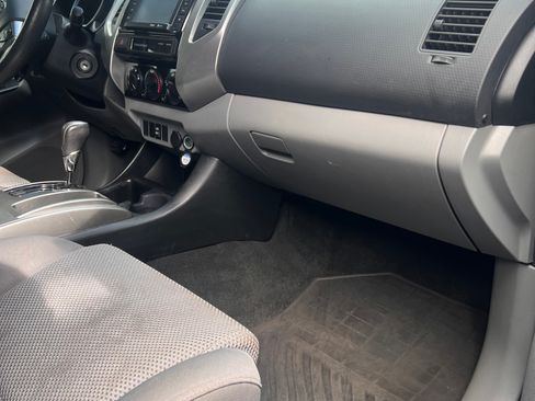 Used 2015 Toyota Tacoma PreRunner RWD image 6