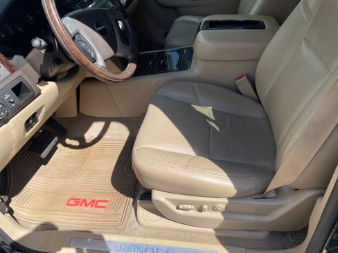 Used 2014 GMC Yukon XL Denali AWD/4WD image 11