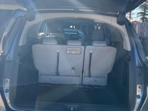 Used 2019 Honda Odyssey EX-L image 17