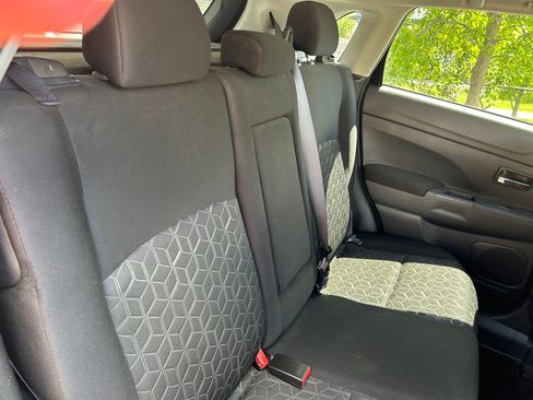 Used 2022 Mitsubishi Outlander Sport LE FWD image 11