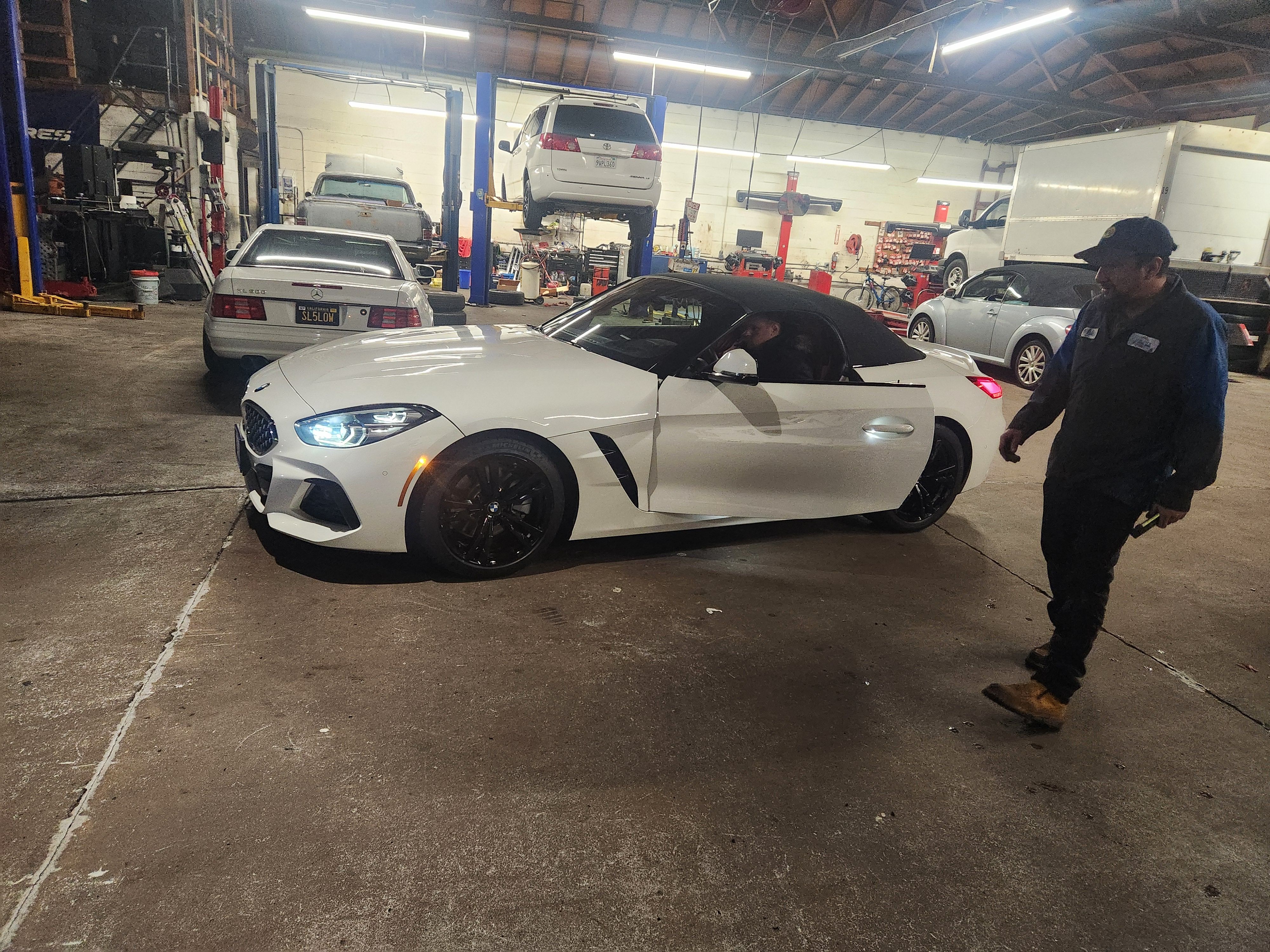 Used 2020 BMW Z4 sDrive30i w/ Premium Package RWD image 4