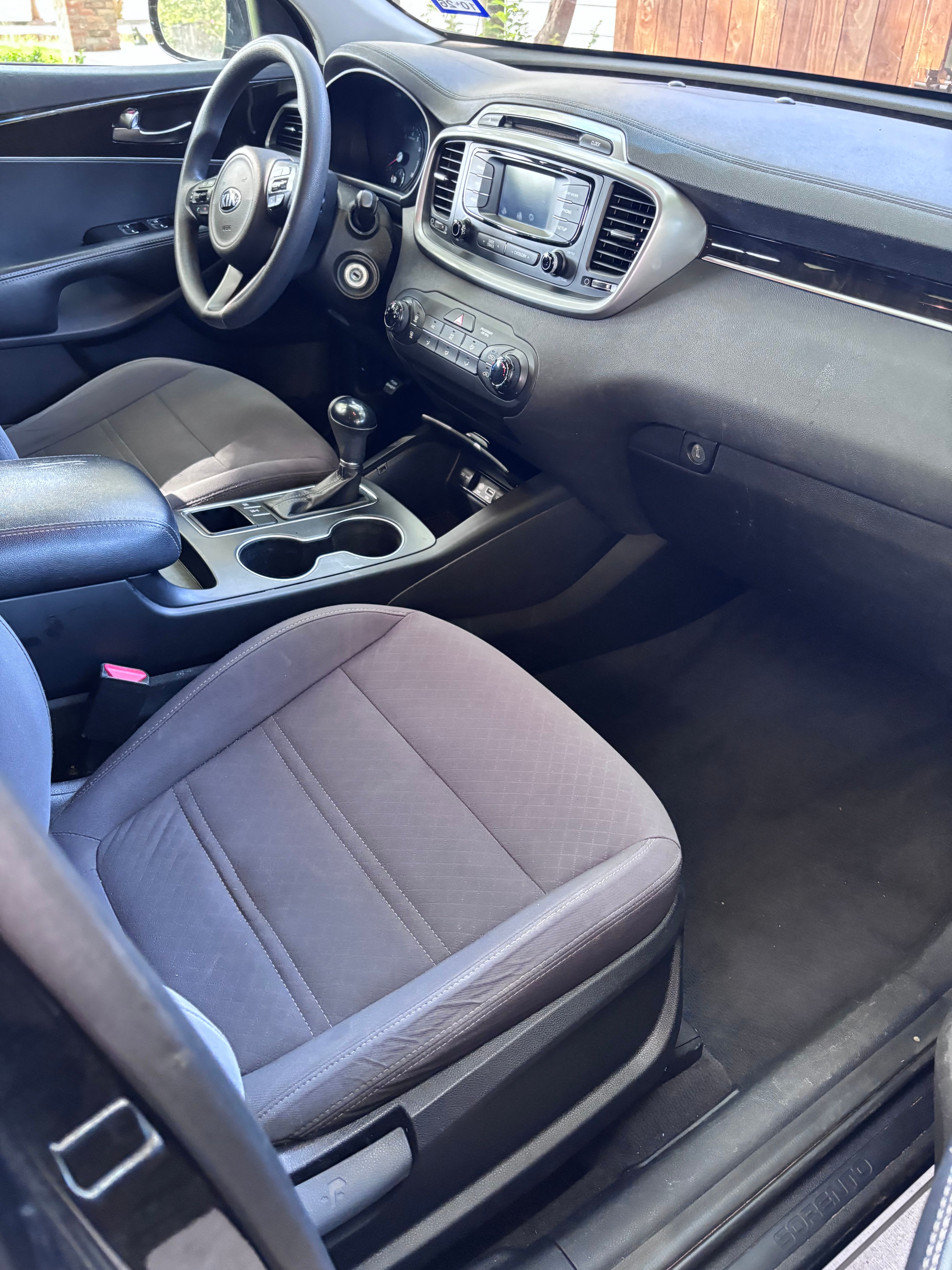 Used 2016 Kia Sorento AWD image 5