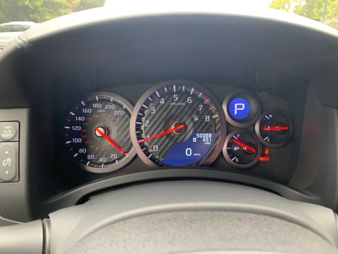 Used 2018 Nissan GT-R Premium image 16