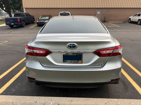 Used 2018 Toyota Camry XLE w/ Audio Package FWD image 8