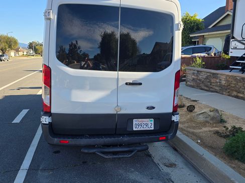 Used 2018 Ford Transit 250 130 Medium Roof image 2