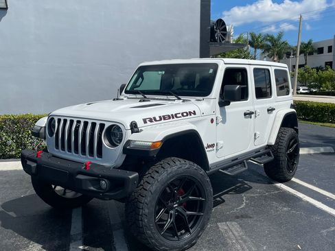 Used 2021 Jeep Wrangler Unlimited Rubicon AWD/4WD image 4