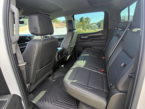 Used 2024 Chevrolet Silverado 1500 RST image 13