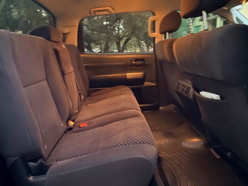 Used 2012 Toyota Tundra 4x4 CrewMax w/ Tow Pkg image 17