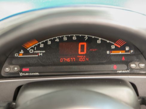 Used 2003 Honda S2000 image 12