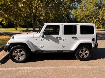 Used 2017 Jeep Wrangler Unlimited Sahara w/ Connectivity Group
