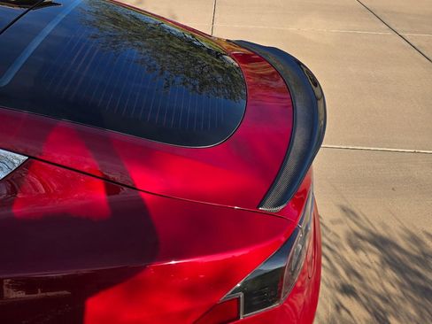 Used 2020 Tesla Model S Long Range Plus image 4