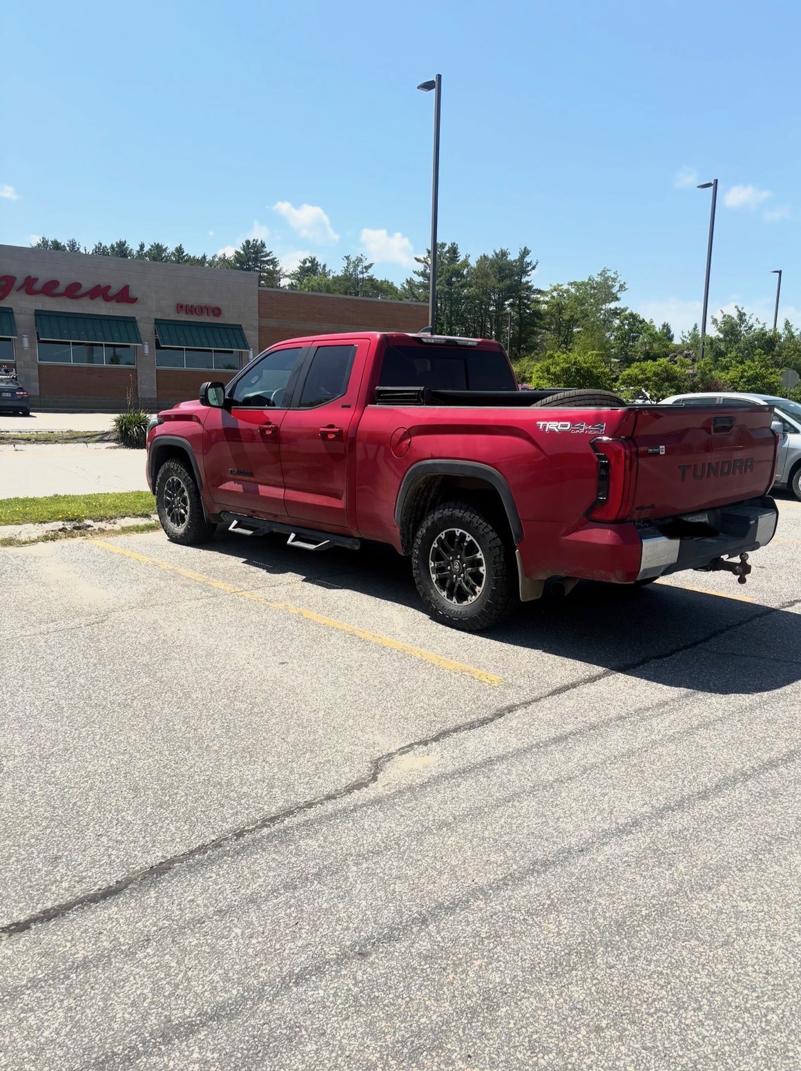 Used 2025 Toyota Tundra SR5 w/ TRD Off-Road Package AWD/4WD image 4