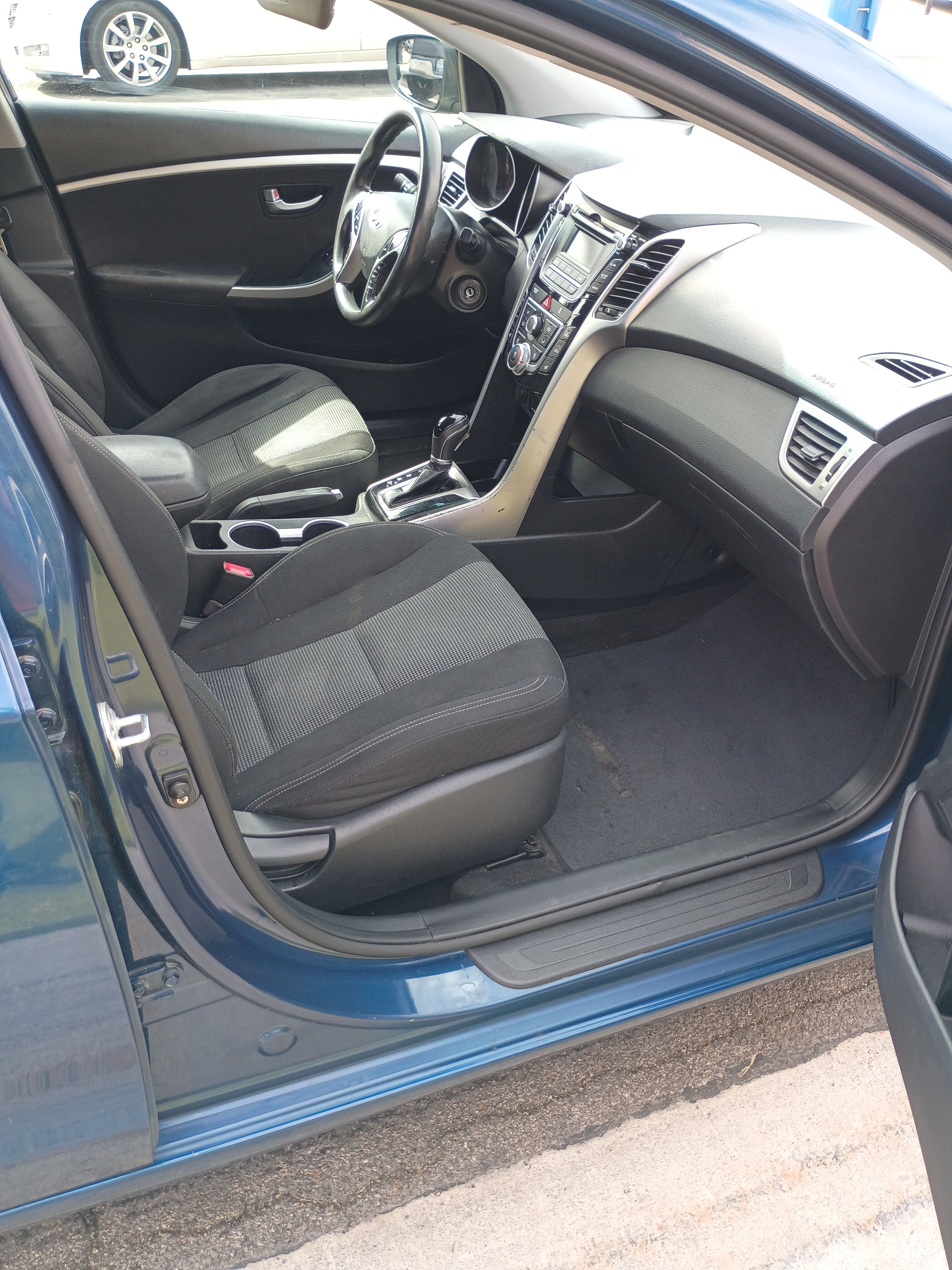 Used 2016 Hyundai Elantra GT FWD image 6